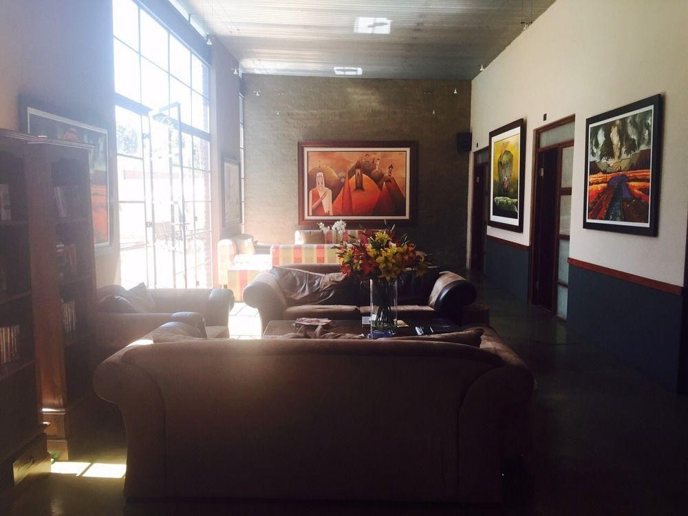African Moon Corporate House Kempton Park Bagian luar foto
