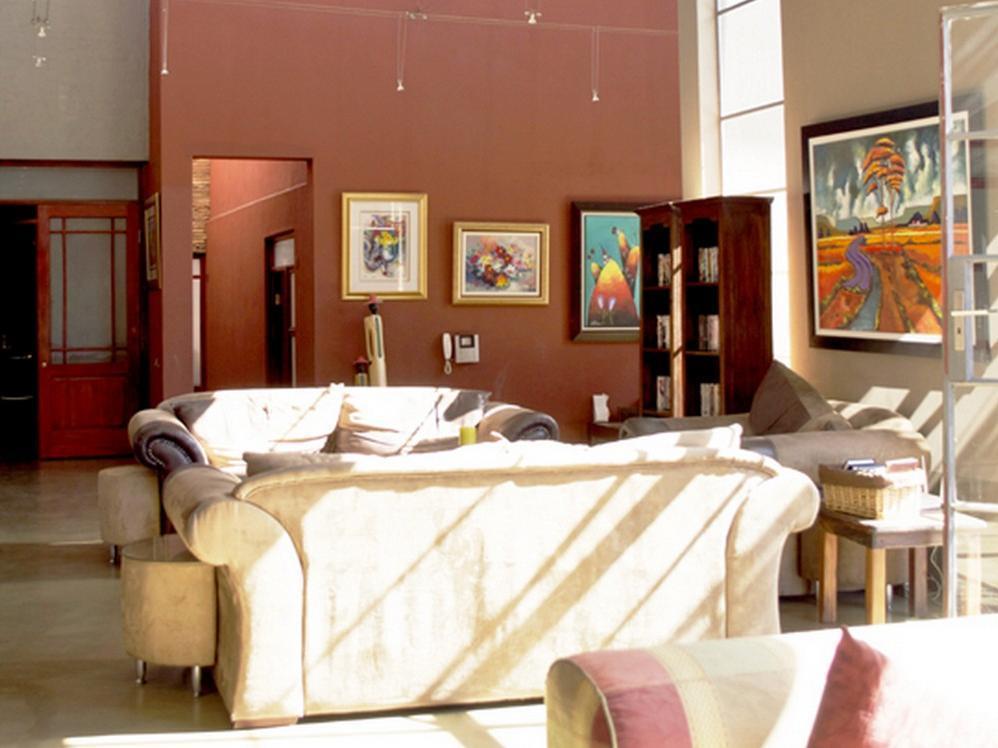 African Moon Corporate House Kempton Park Bagian luar foto