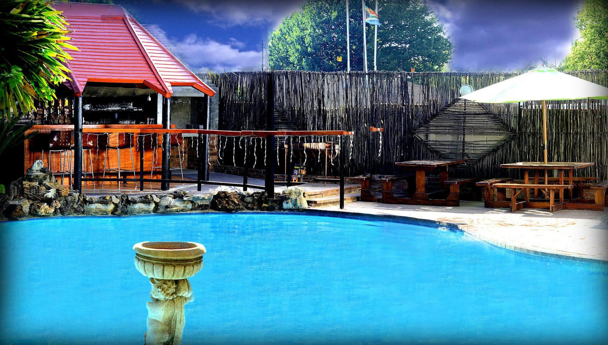 African Moon Corporate House Kempton Park Bagian luar foto